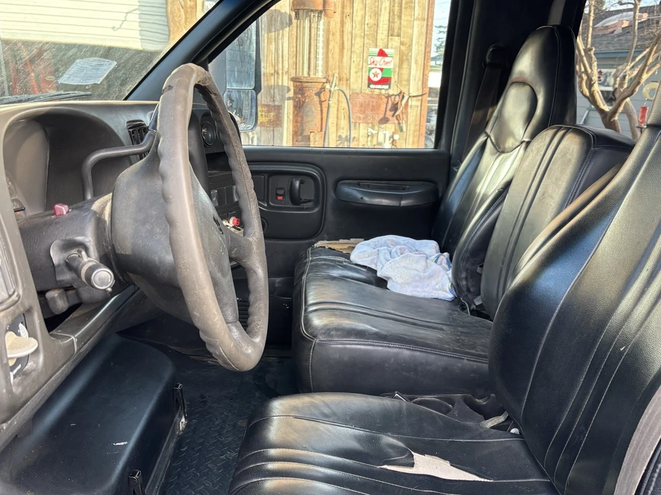 2006 GMC TopKick - Image 16 of 21
