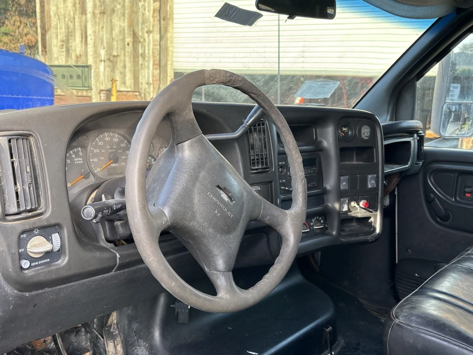 2006 GMC TopKick - Image 15 of 21