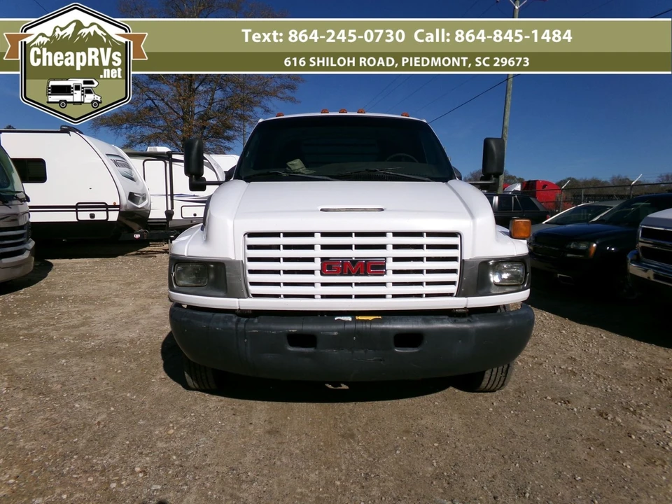 2006 GMC TopKick - Image 2 of 12