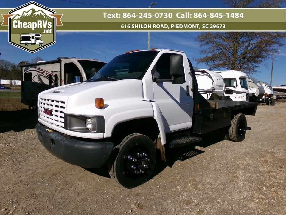 2006 GMC TopKick - Image 3 of 12