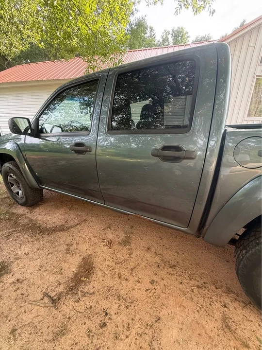 2006 GMC Canyon 1st Gen - Image 3 of 10