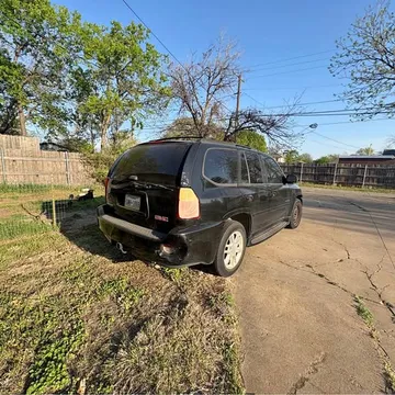 2006 GMC Envoy Denali Sport Utility 4D