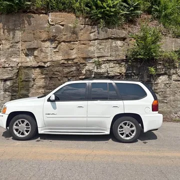 2006 GMC Envoy Denali Sport Utility 4D