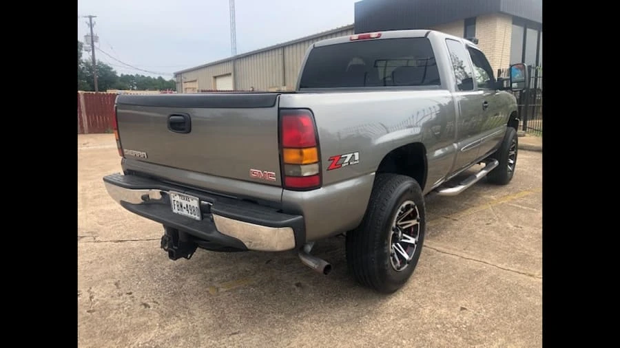 2006 GMC Sierra 2nd Gen - Image 4 of 5