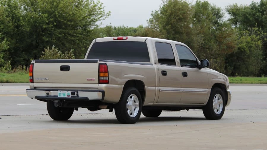 2006 GMC Sierra 2nd Gen - Image 3 of 7
