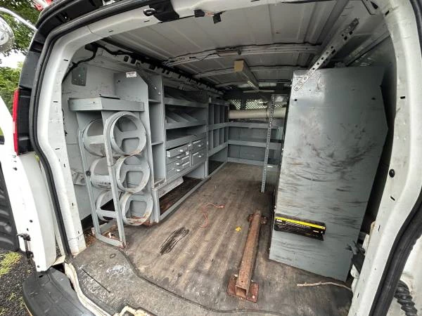 2006 GMC Savana - Image 10 of 28