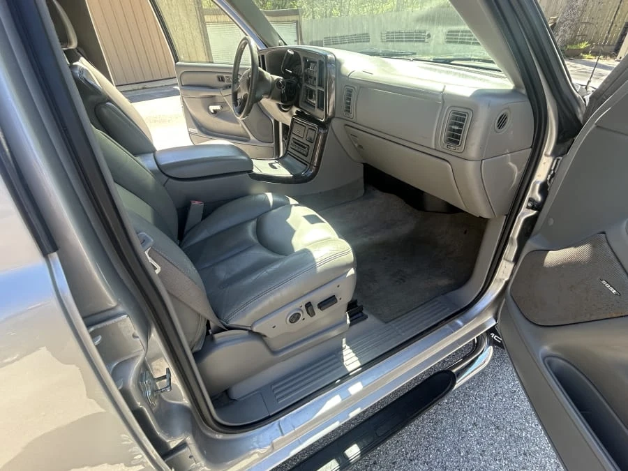 2006 GMC Sierra 2nd Gen - Image 9 of 15