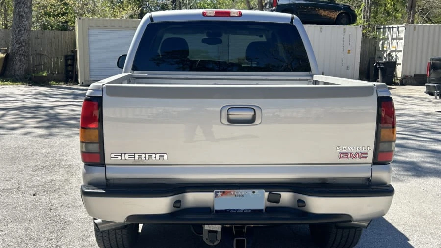 2006 GMC Sierra 2nd Gen - Image 5 of 15