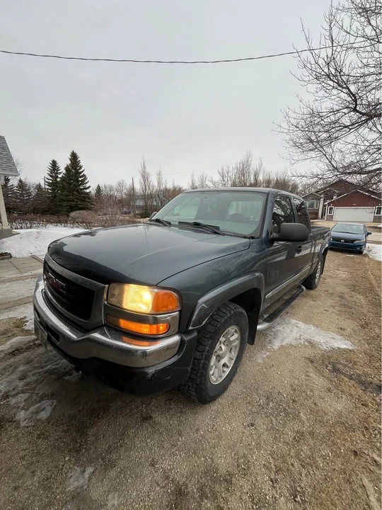 2006 GMC Sierra 2nd Gen - Image 5 of 12