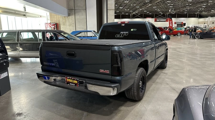 2006 GMC Sierra 2nd Gen - Image 2 of 4