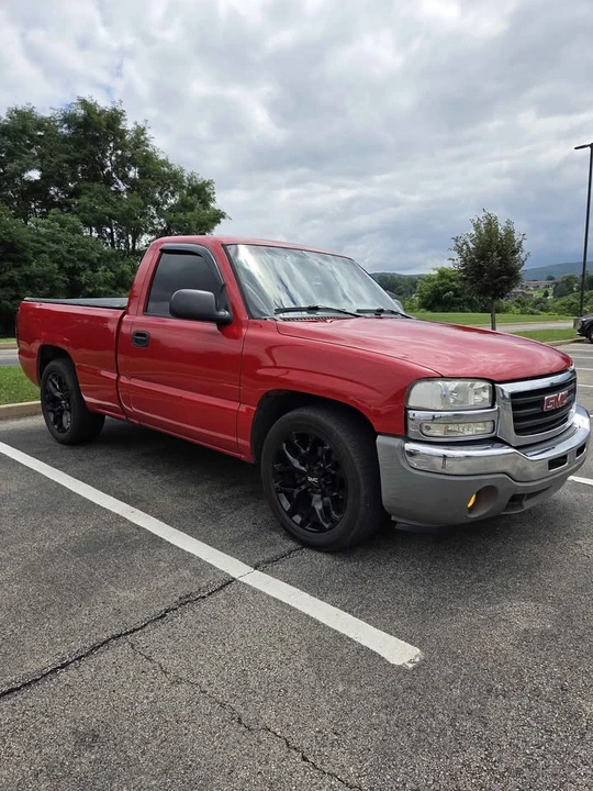 2006 GMC Sierra 2nd Gen - Image 3 of 12