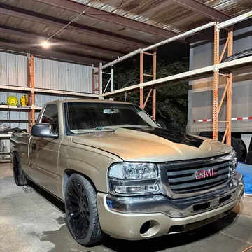2006 GMC Sierra 1500 Regular Cab SL Pickup 2D 6 1/2 ft