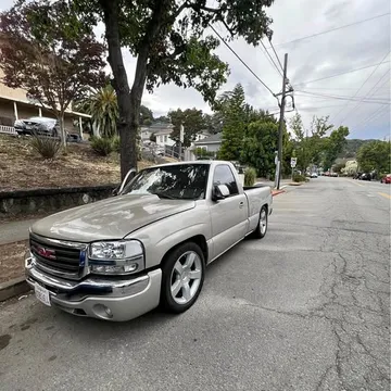2006 GMC Sierra 1500 Regular Cab Short Bed