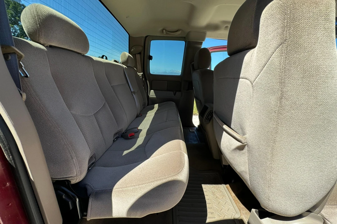 2006 GMC Sierra 2nd Gen - Image 28 of 31