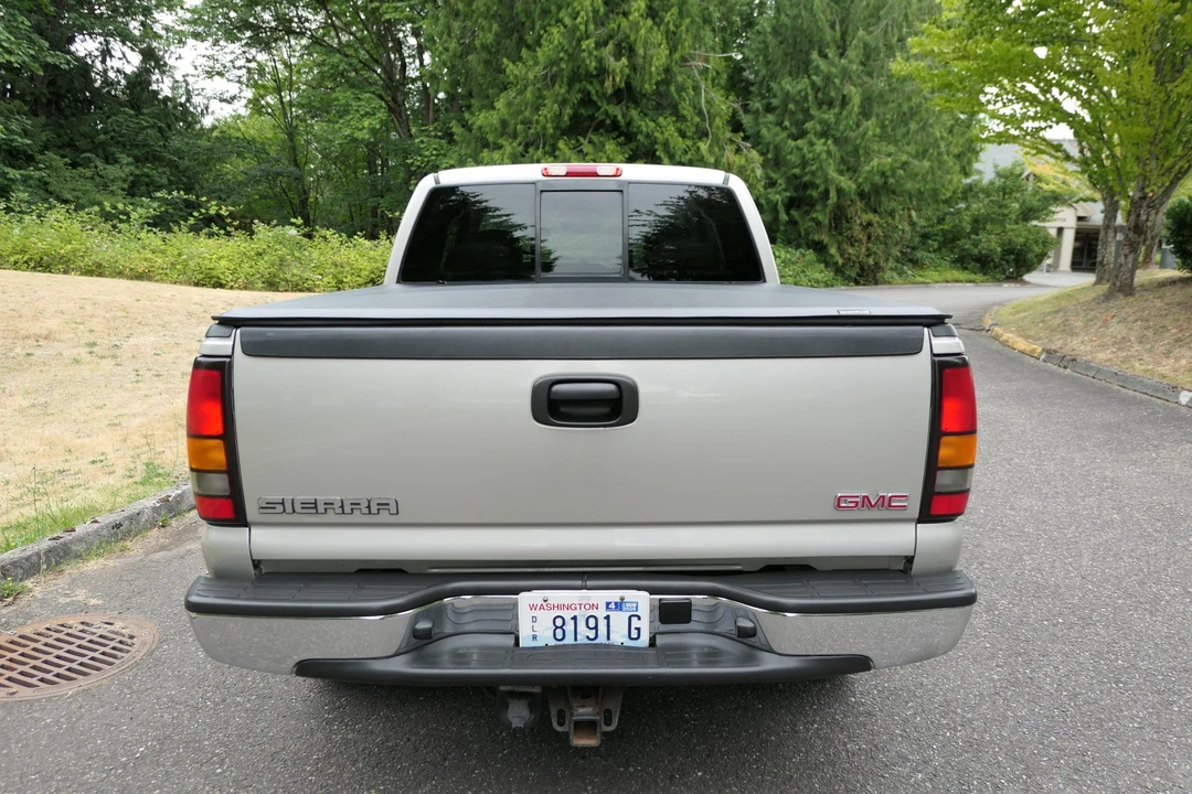 2006 GMC Sierra 2nd Gen - Image 12 of 31