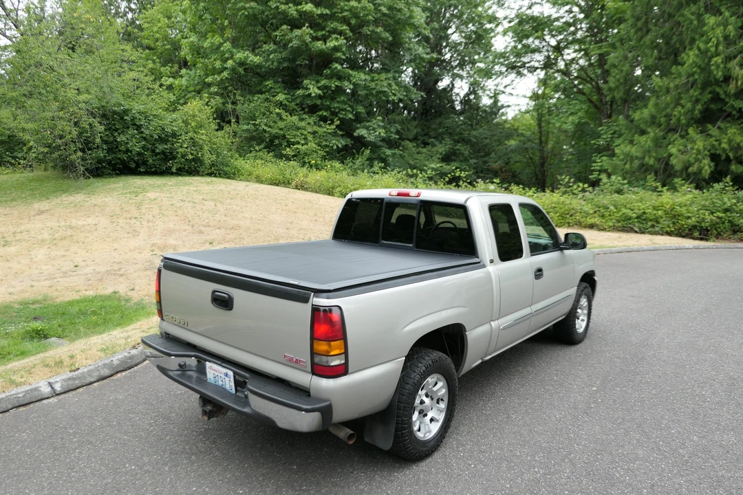 2006 GMC Sierra 2nd Gen - Image 14 of 31