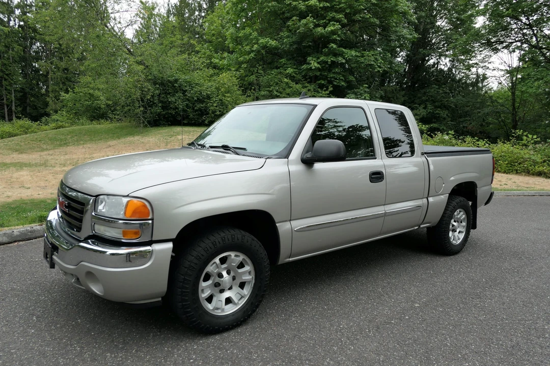 2006 GMC Sierra 2nd Gen - Image 5 of 31