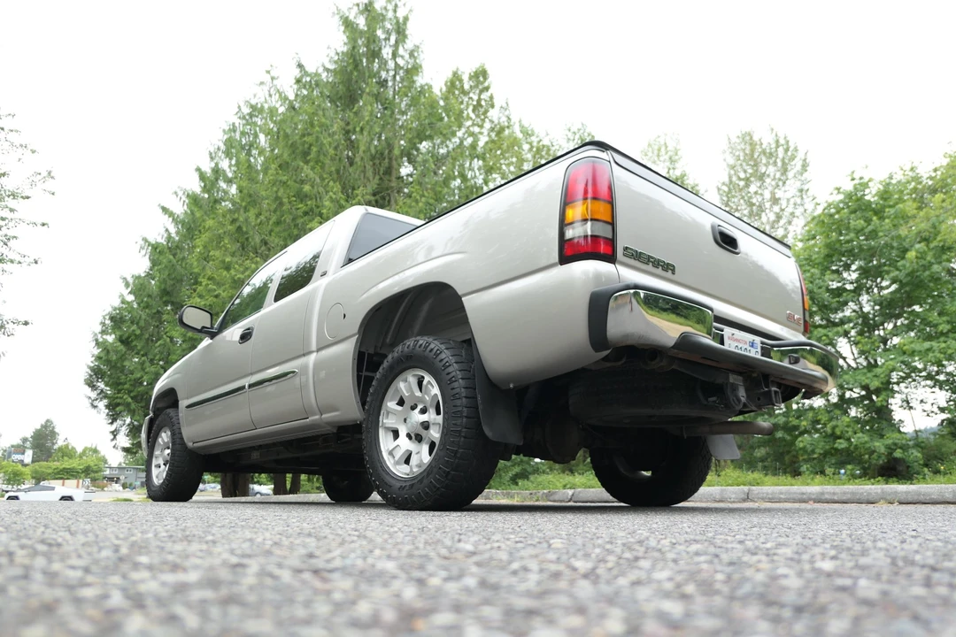 2006 GMC Sierra 2nd Gen - Image 8 of 31