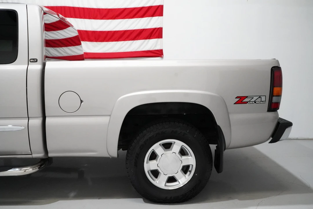2006 GMC Sierra 2nd Gen - Image 17 of 31