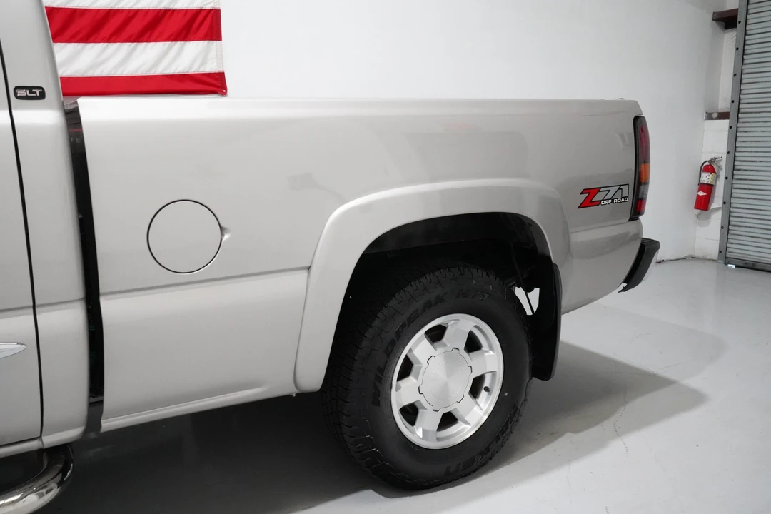 2006 GMC Sierra 2nd Gen - Image 16 of 31