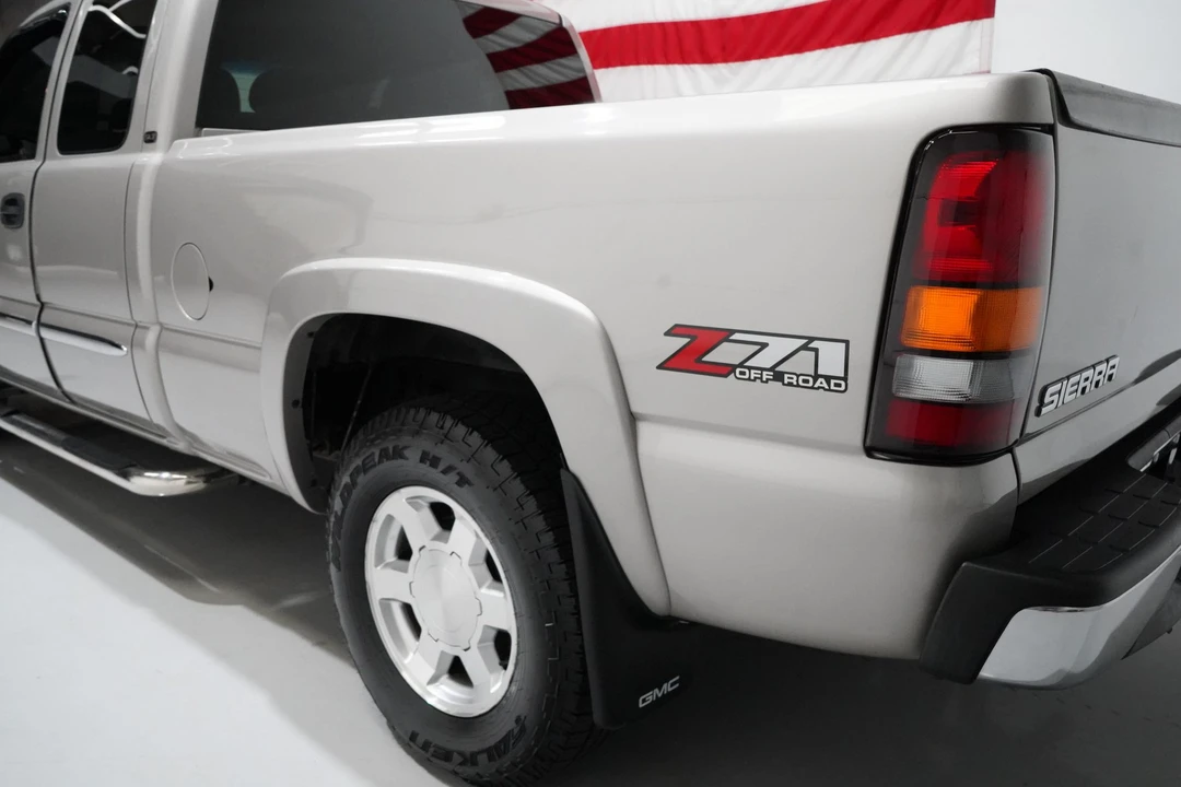 2006 GMC Sierra 2nd Gen - Image 18 of 31