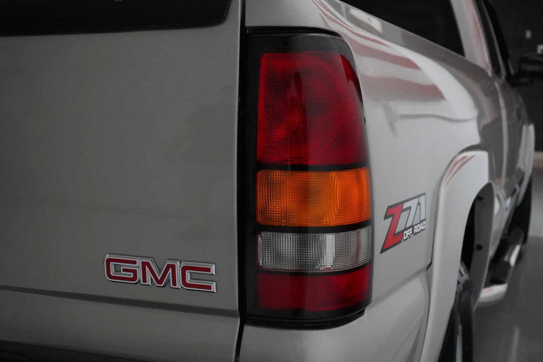 2006 GMC Sierra 2nd Gen - Image 24 of 31