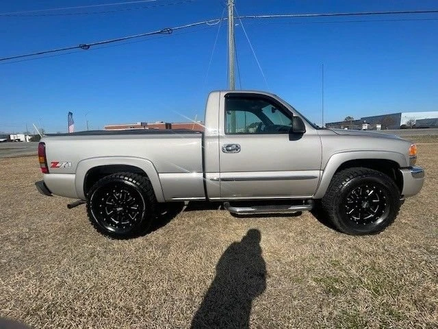2006 GMC Sierra 2nd Gen - Image 6 of 18