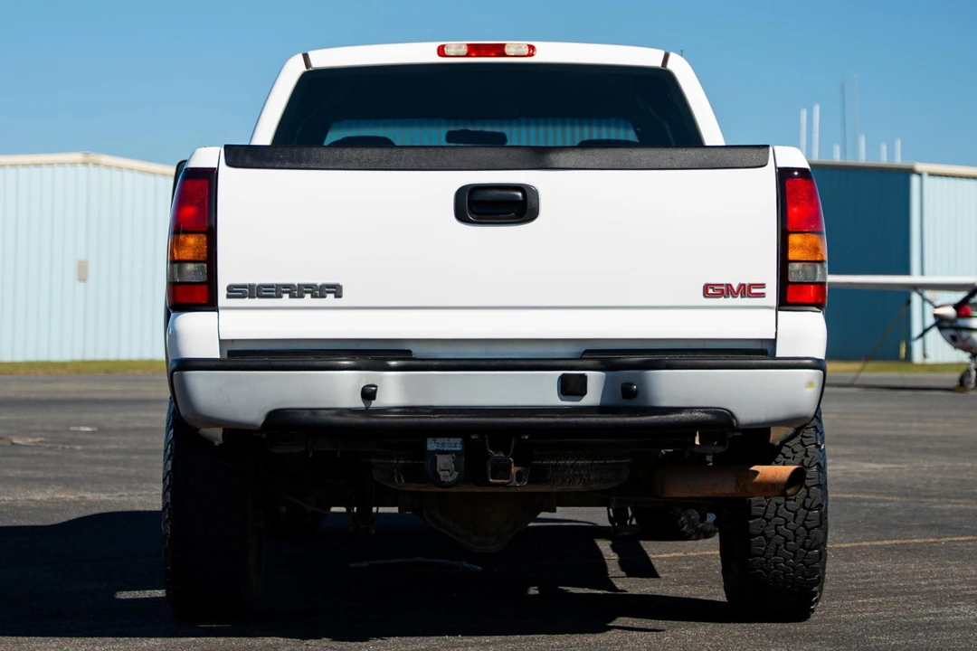 2006 GMC Sierra Heavy Duty 2nd Gen - Image 5 of 31