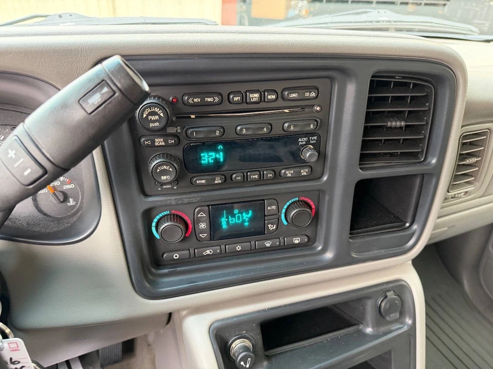2006 GMC Sierra 2nd Gen - Image 10 of 12