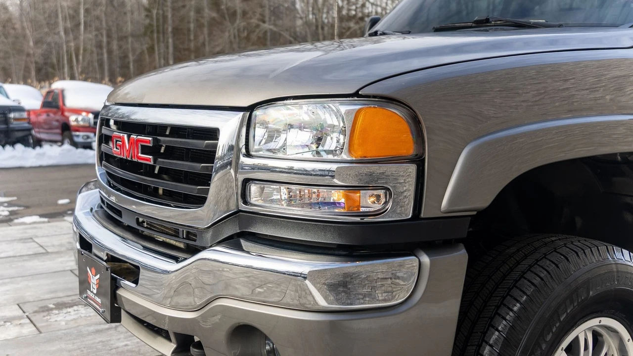 2006 GMC Sierra 1st Gen - Image 14 of 21