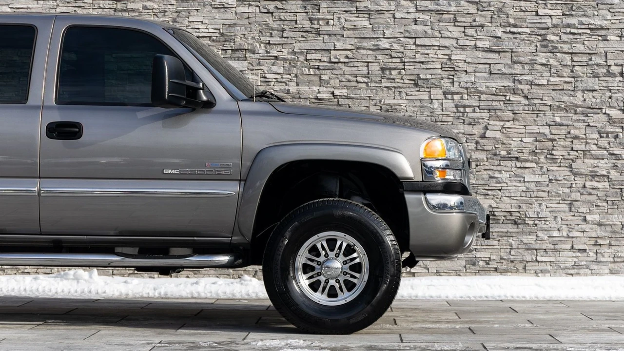 2006 GMC Sierra 1st Gen - Image 11 of 21