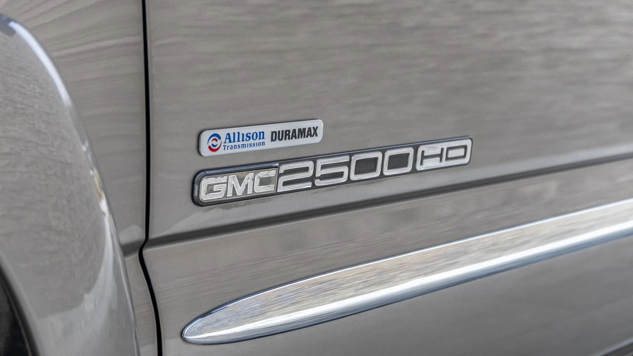 2006 GMC Sierra 1st Gen - Image 16 of 21