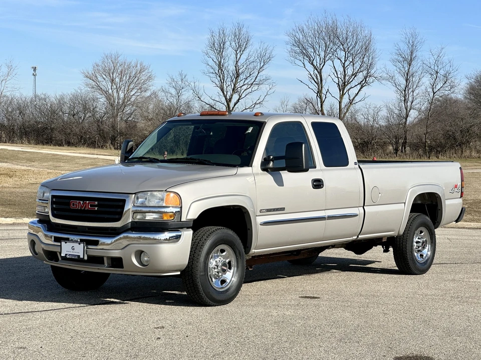 2006 GMC Sierra Heavy Duty 2nd Gen - Image 11 of 31