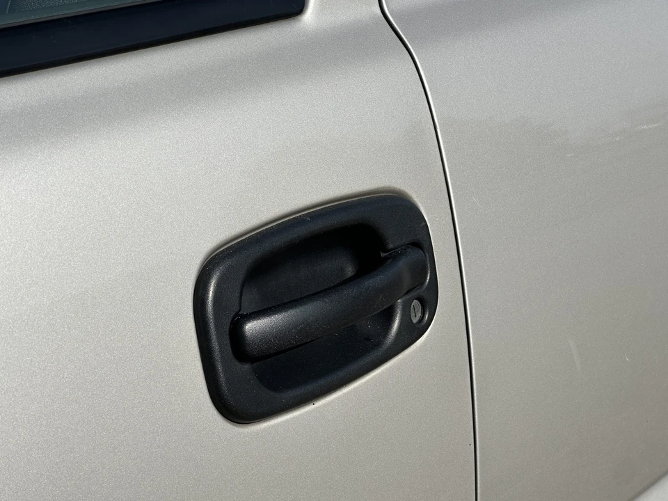 2006 GMC Sierra Heavy Duty 2nd Gen - Image 28 of 31