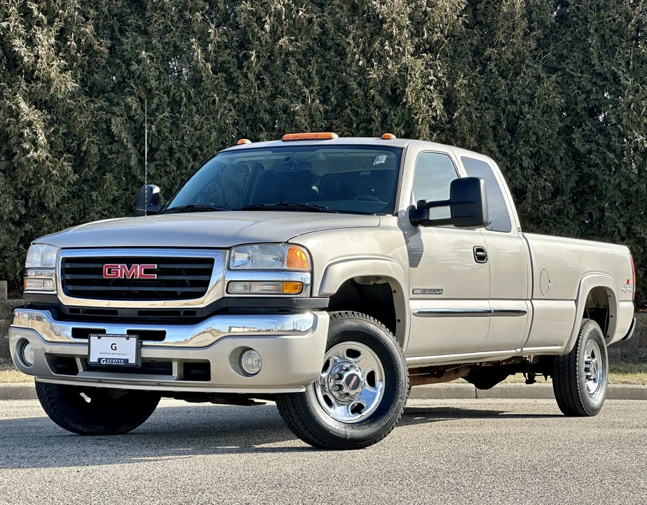 2006 GMC Sierra Heavy Duty 2nd Gen - Image 2 of 31