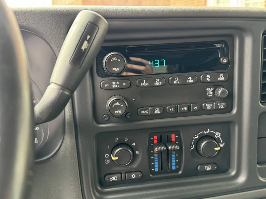 2006 GMC Sierra Heavy Duty 2nd Gen - Image 8 of 13