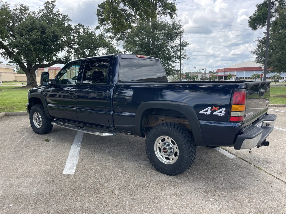 2006 GMC Sierra Heavy Duty 2nd Gen - Image 17 of 31