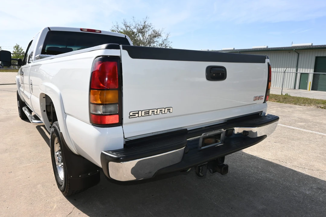 2006 GMC Sierra Heavy Duty 2nd Gen - Image 21 of 31