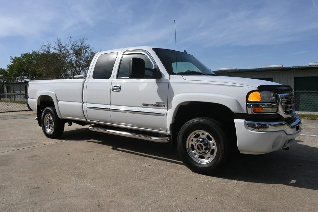 2006 GMC Sierra Heavy Duty 2nd Gen - Image 12 of 31