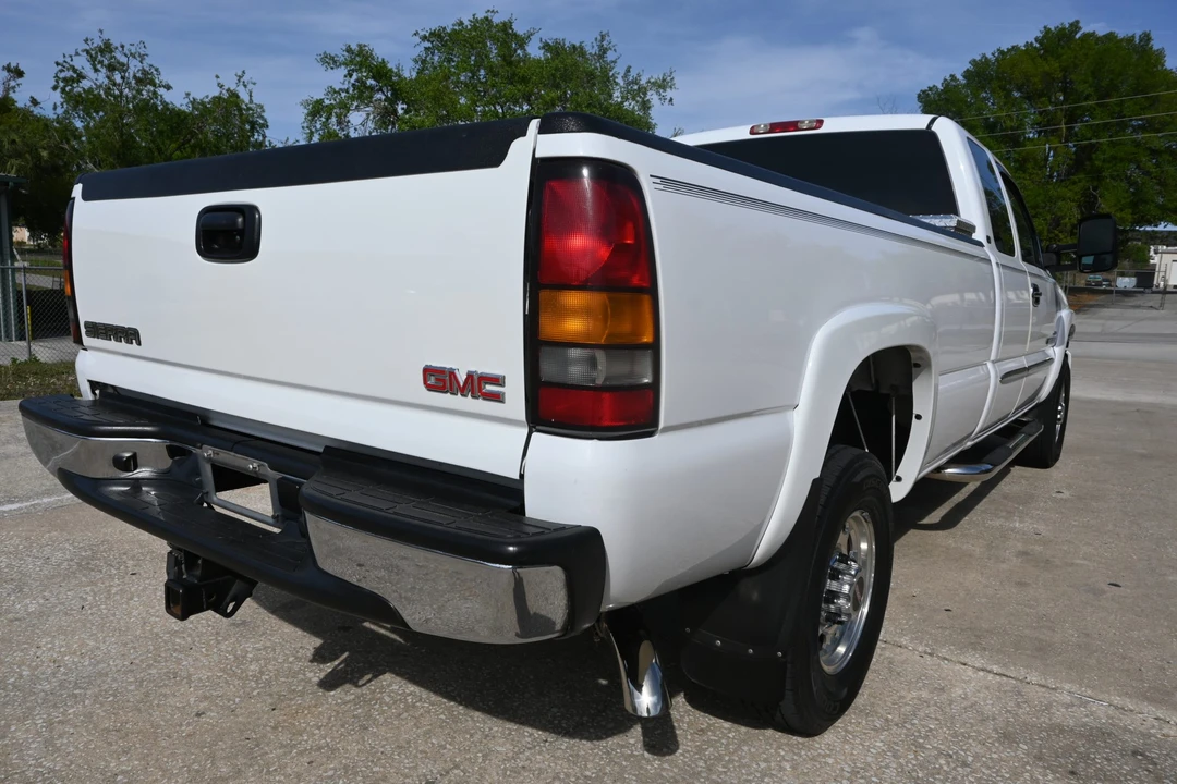 2006 GMC Sierra Heavy Duty 2nd Gen - Image 18 of 31