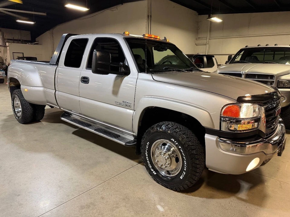 2006 GMC Sierra 1st Gen - Image 2 of 12