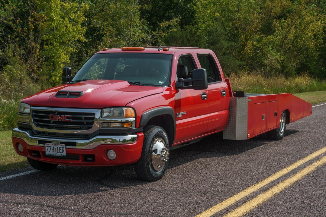 2006 GMC Sierra Heavy Duty 2nd Gen - Image 2 of 31