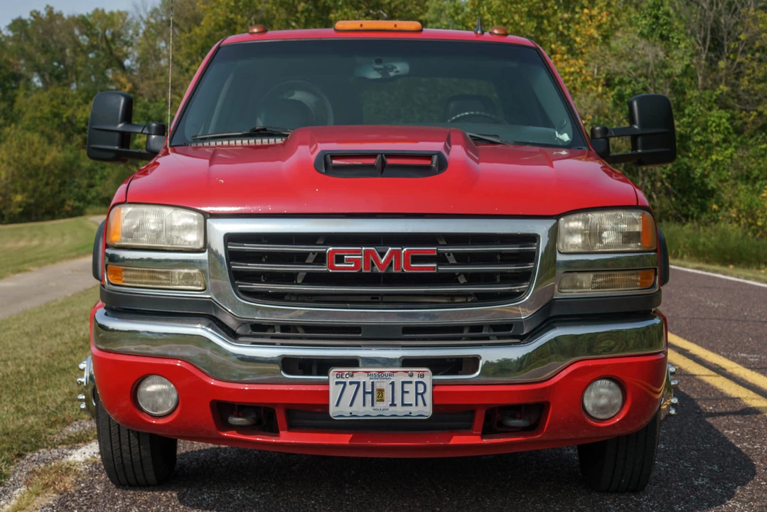 2006 GMC Sierra Heavy Duty 2nd Gen - Image 15 of 31