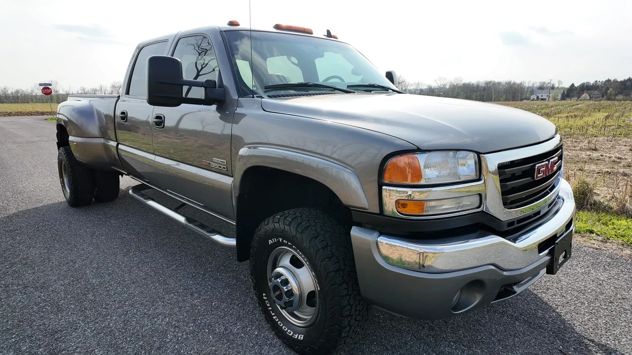 2006 GMC Sierra Heavy Duty 2nd Gen - Image 7 of 31