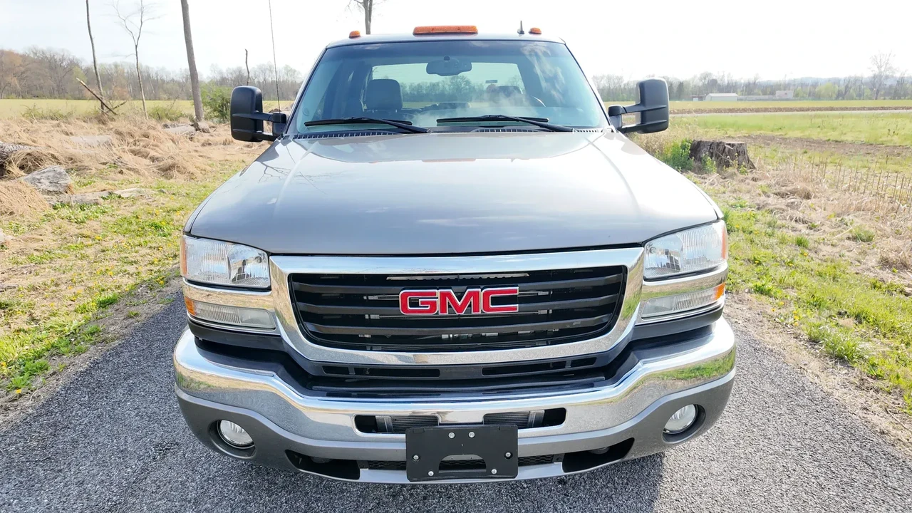 2006 GMC Sierra Heavy Duty 2nd Gen - Image 6 of 31
