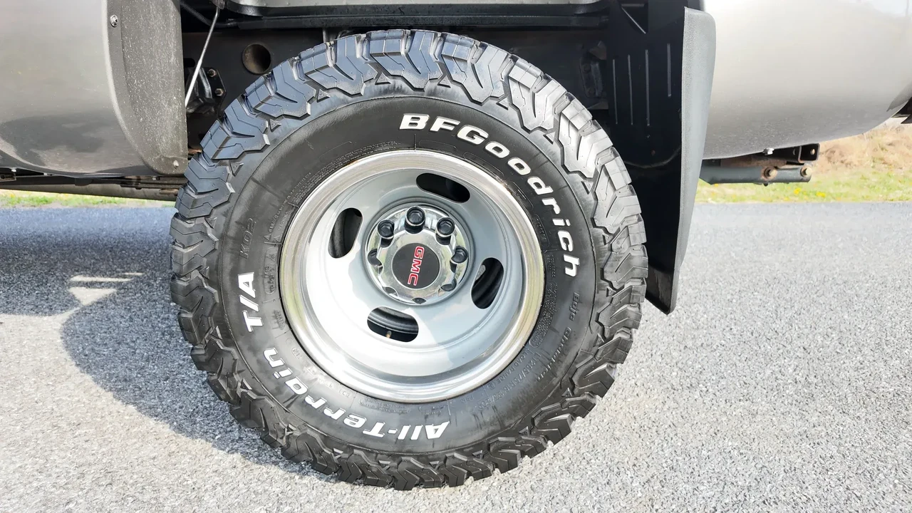 2006 GMC Sierra Heavy Duty 2nd Gen - Image 8 of 31