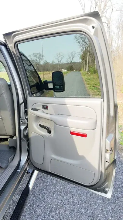 2006 GMC Sierra Heavy Duty 2nd Gen - Image 19 of 31