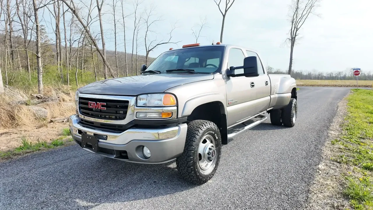 2006 GMC Sierra Heavy Duty 2nd Gen - Image 5 of 31