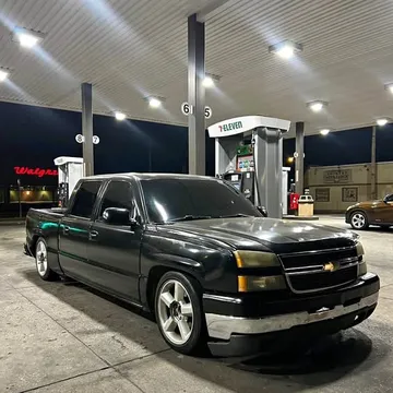 2006 GMC Sierra Classic 1500 Crew Cab SLE