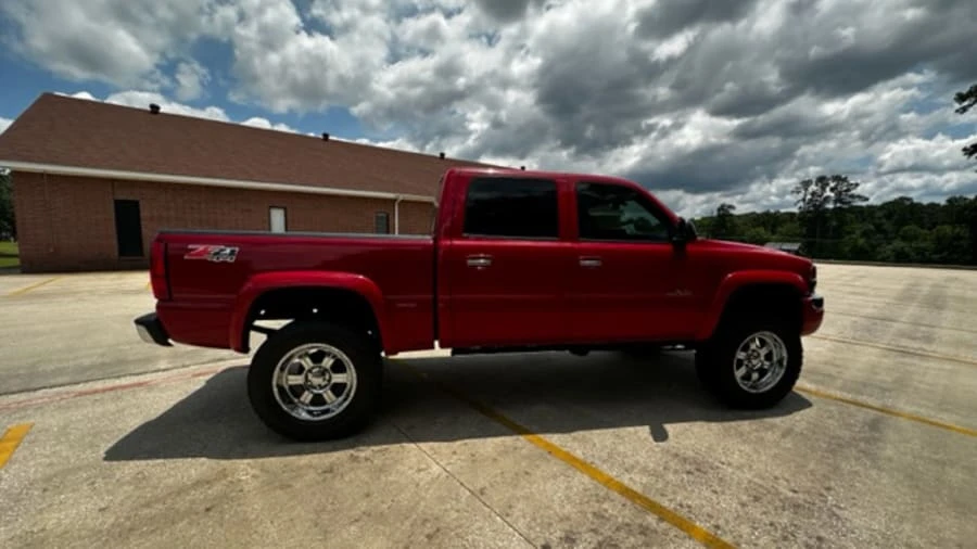 2006 GMC Sierra 2nd Gen - Image 11 of 29